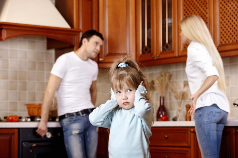 En forelder i dårlig humør kan påvirke barnas emosjonelle utvikling