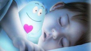 Hvorfor er det bedre for barn å sove i mørket?