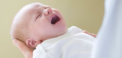 6 grunner til at babyer gråter