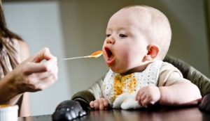 Smakfulle oppskrifter for babyer mellom 9 og 12 måneder