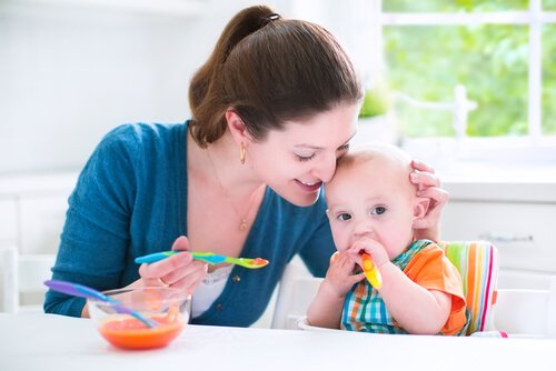 Smakfulle oppskrifter for babyer mellom 6 og 9 måneder