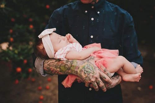 9 ideer for å få en tatovering med barnets navn