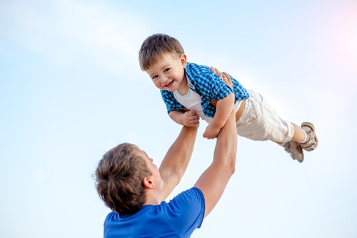 Rollen faddere spiller inn i et barns liv