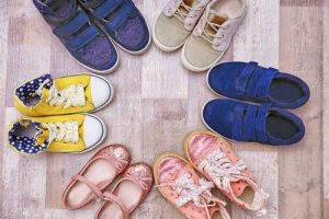 Velg ditt barns sko med omhu