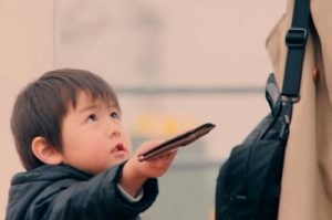 Hvordan man lærer verdien av ærlighet til sine barn