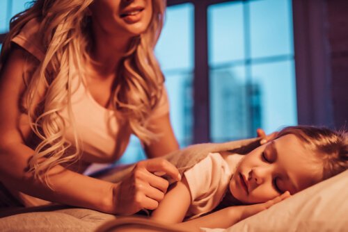 7 ting en mor gjør for sine barn i hemmelighet 7 ting en mor gjør for sine barn i hemmelighet