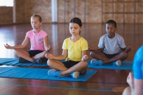 Fordelene med meditasjon i klasserommet