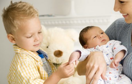 Hvordan forberede familien din på ankomst av en ny baby