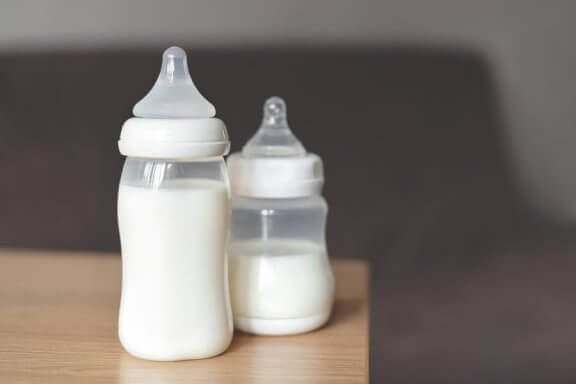 Melk på tåteflaske