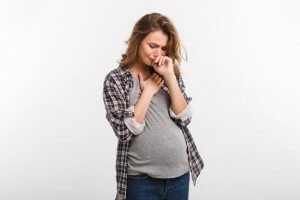 Er det normalt å føle for å gråte under graviditeten?