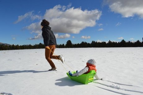 10 snøleker å spille som en familie