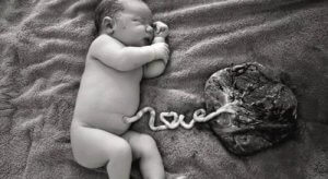 Hva er egentlig en lotusfødsel?