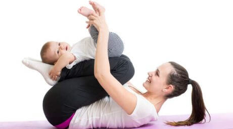 Fordelene med yoga for babyer