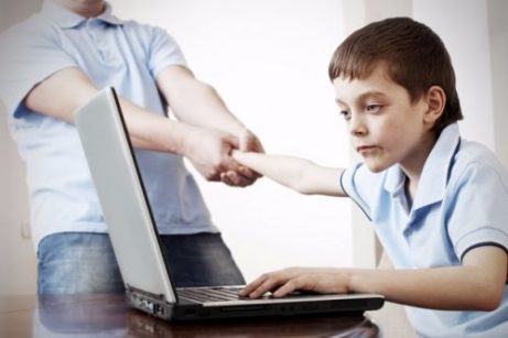 Farene ved sosiale medier for tenåringer