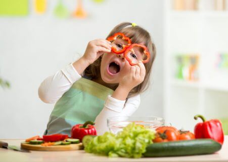 Få barna til å spise mer grønnsaker