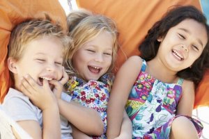 6 sitater som hjelper med å lære likestilling til barn