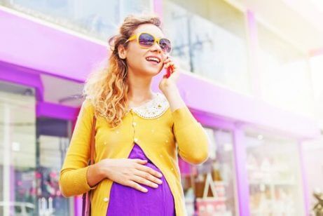 Fordeler og ulemper med å føde i løpet av sommeren