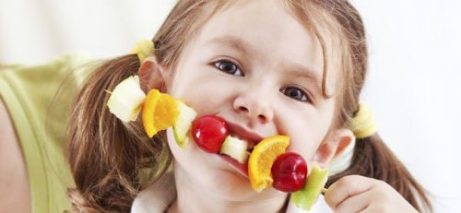 7 måter å gjøre frukt tiltalende for barn