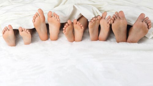 5 metoder for å samsove med babyen din