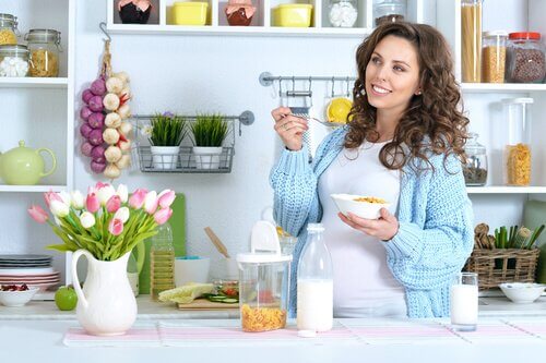 Er det trygt å følge et vegetarisk kosthold under graviditet?