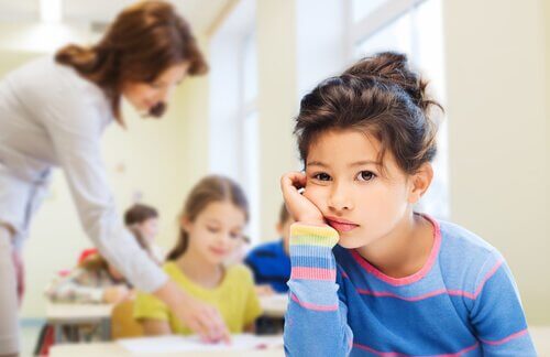 Hva skal man gjøre med barn som oppfører seg dårlig i timen? 