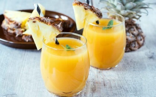 Juice av ananas