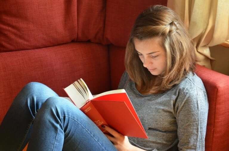 5 aktiviteter som fremmer lesing blant tenåringer