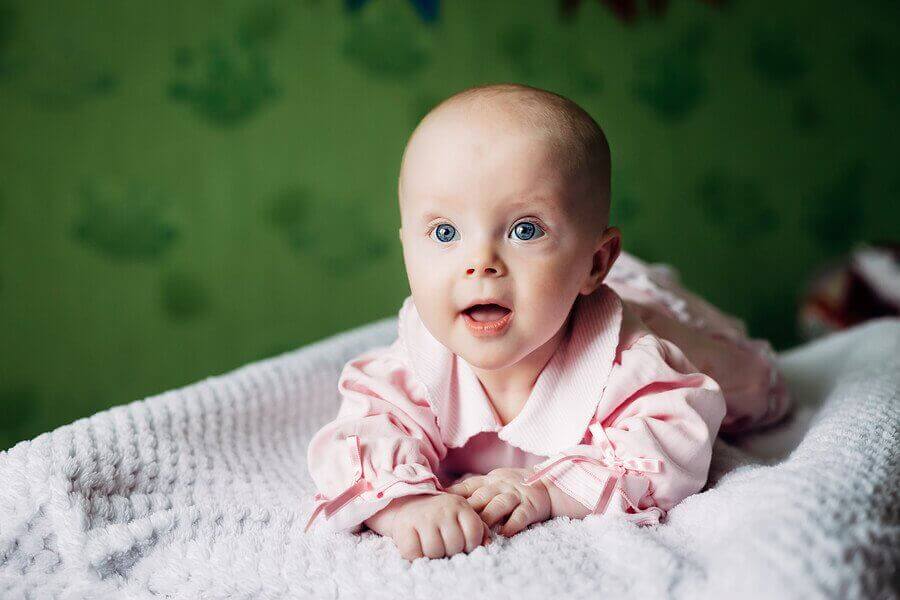 Hvordan teste om babyen din hører godt