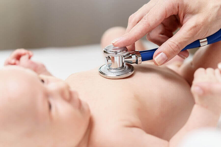 De første undersøkelsene gjennomført på nyfødte babyer