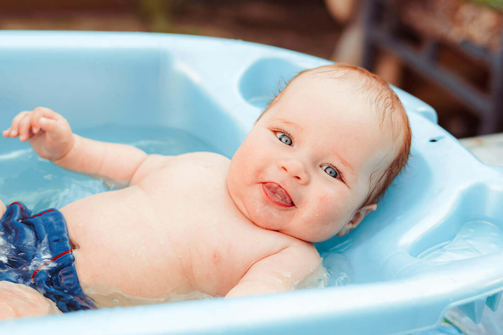 Babybadetilbehør for å gjøre badetiden enklere