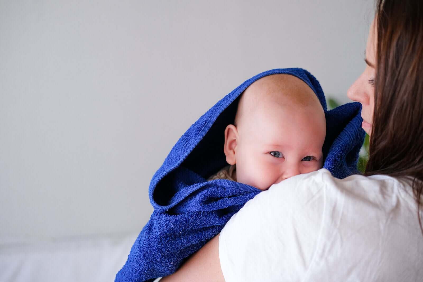 Badetilbehør til babyer for å gjøre badetiden enklere