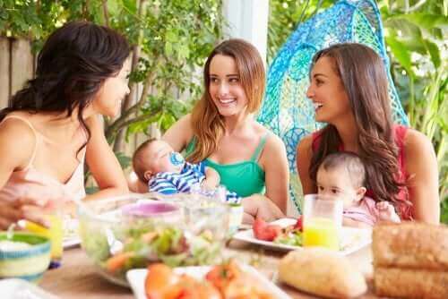 Å være i en støttegruppe for mødre kan hjelpe deg å være mor