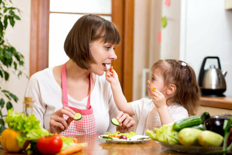 Ideer for å få barna til å spise grønnsaker