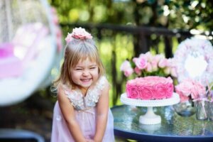Hvordan arrangere vellykkede temafester for barn