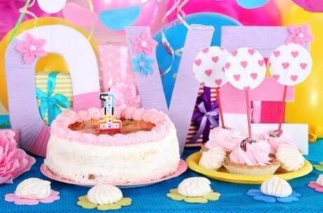 Temafester for barn er morsomme måter å få barna til å ha det gøy mens de feirer en ferie.