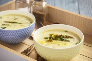 Tre oppskrifter med ost for første trimester av svangerskapet