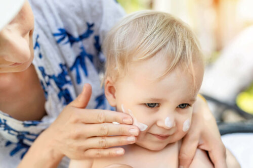 Beskytte huden til barn med kreft