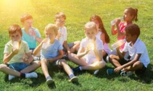 Hvordan forhindre dehydrering hos barn og hva du bør gjøre