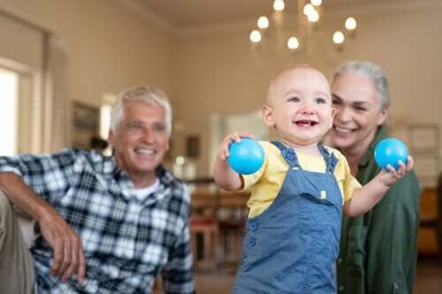 8 Utviklingsøvelser for 7 til 9 måneder gamle babyer