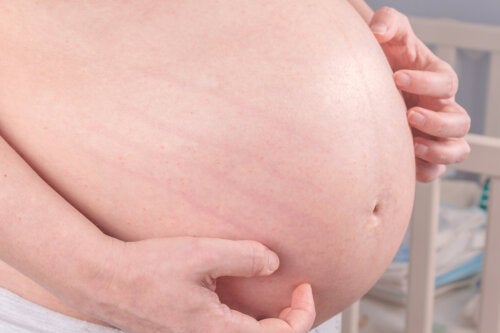 Kløe når du er gravid: 10 hjemmeremedier