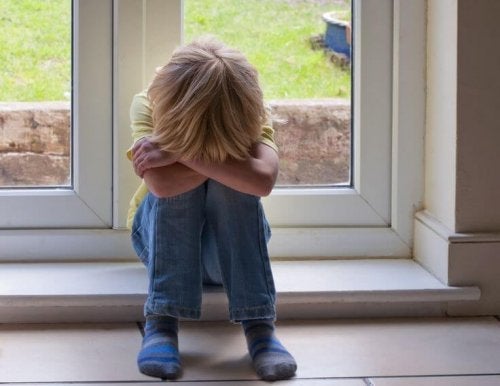 Symptomer på emosjonell deprivasjon under barndommen