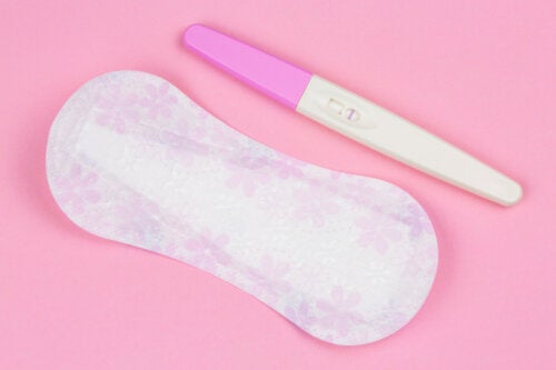 Graviditetstesten for vaginal utflod hjemme: Hvilke tegn du bør se etter