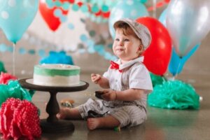 2 oppskrifter på babyens første bursdagskake