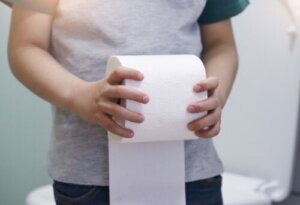 7 matvarer for å bekjempe forstoppelse hos barn