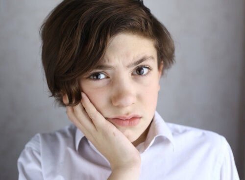 Gingivitt assosiert med pubertet: Hva du bør vite