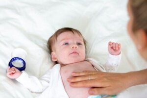 Risikoen med Vicks VapoRub® for barn under 2 år