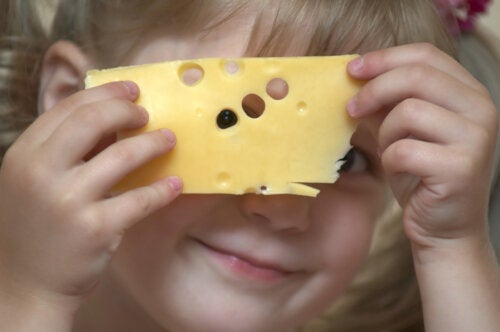I hvilken alder kan barn spise ost?