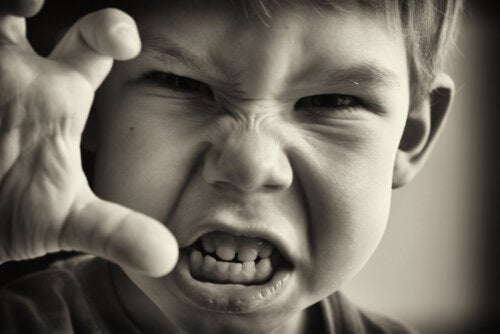 Blir barnet ditt sint for alt? Tips for å hjelpe dem