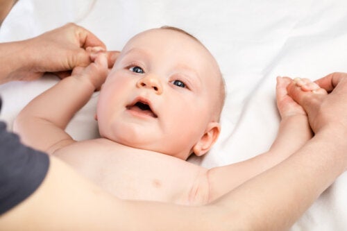 Muskelstrekking for babyer: øvelser og fordeler