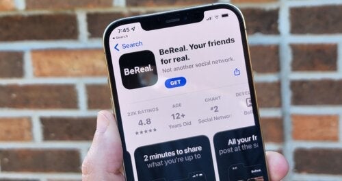 BeReal, det nye sosiale nettverket brukt av tenåringer